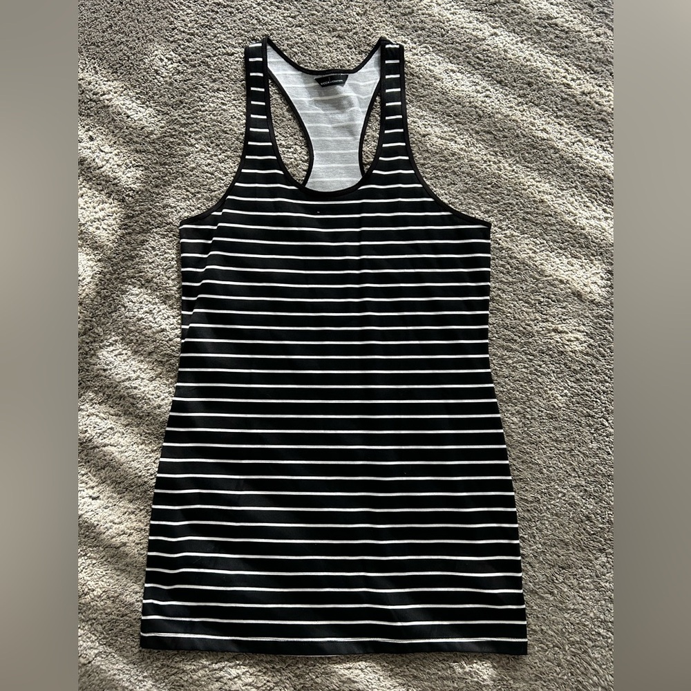 Women’s razorback tank